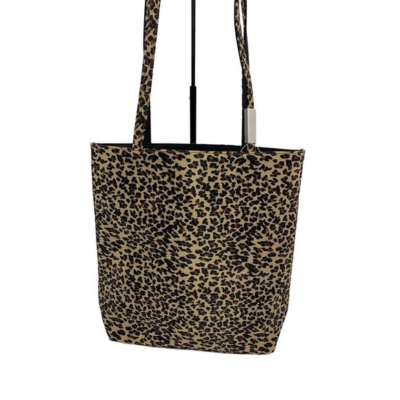 Women's Cheetah Handbag - Picture 2 of 5